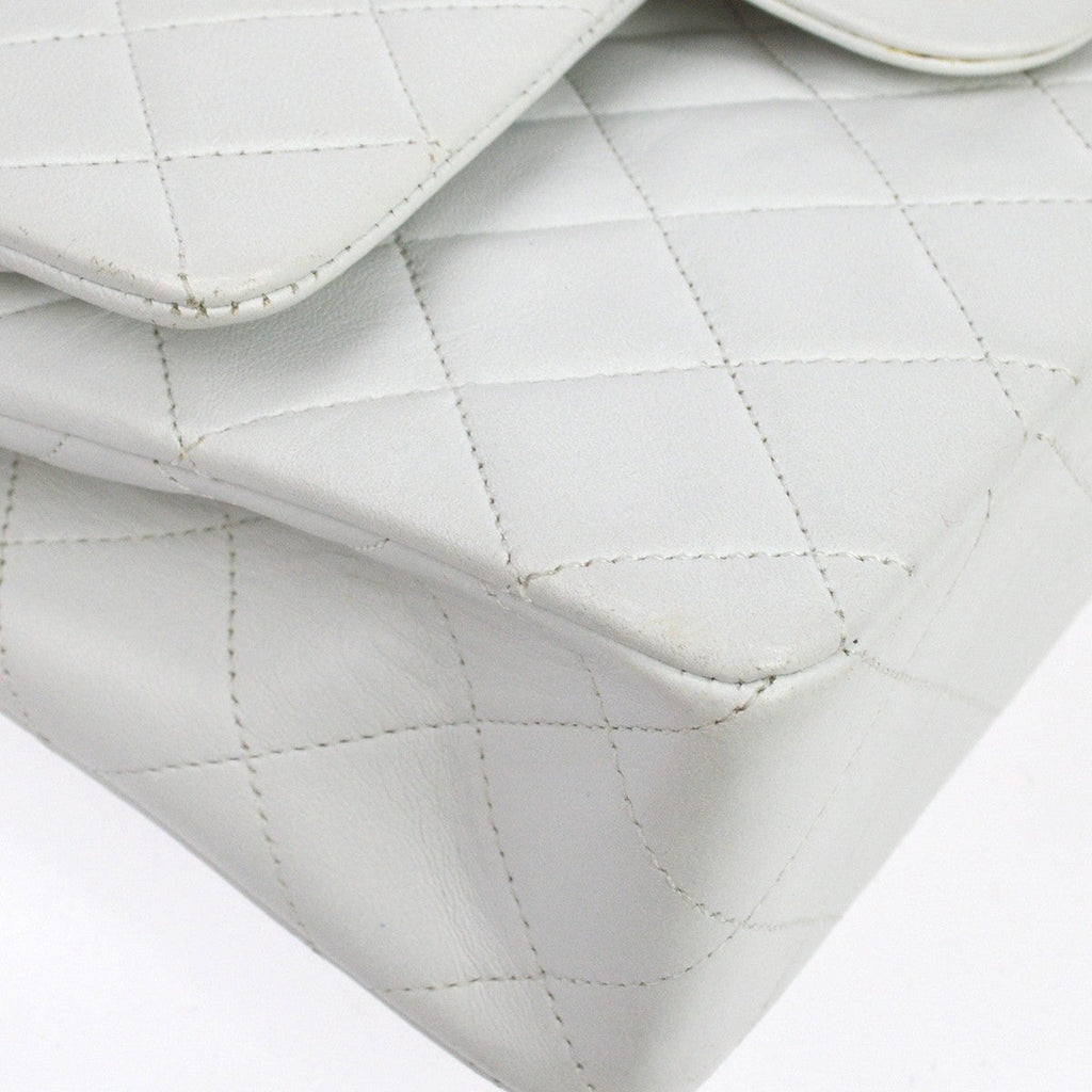 Chanel Timeless - Classic Double Flap Bag Leather White Leather Handbag ( )