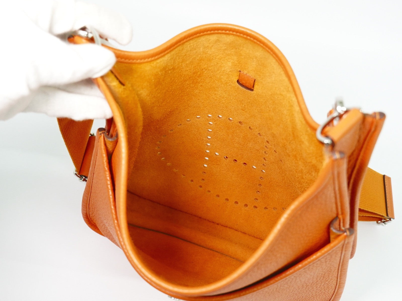 Hermes Evelyne Bag Gen Iii Clemence Orange Leather Handbag (Authentic  )
