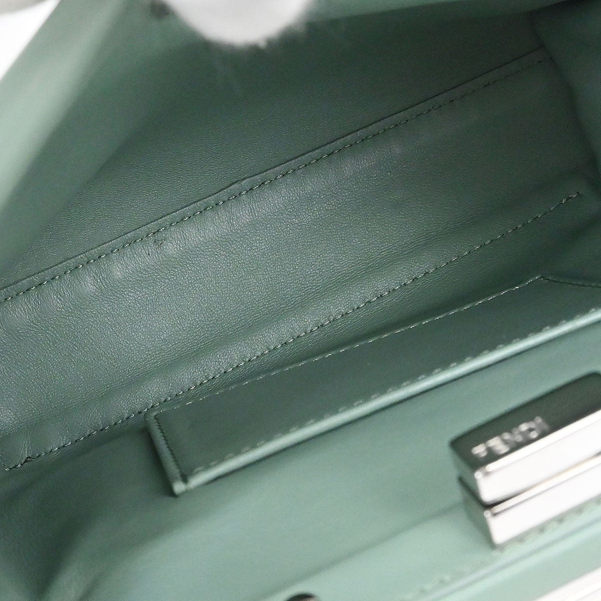 Fendi Peekaboo Bag Leather Green Leather Handbag ( )