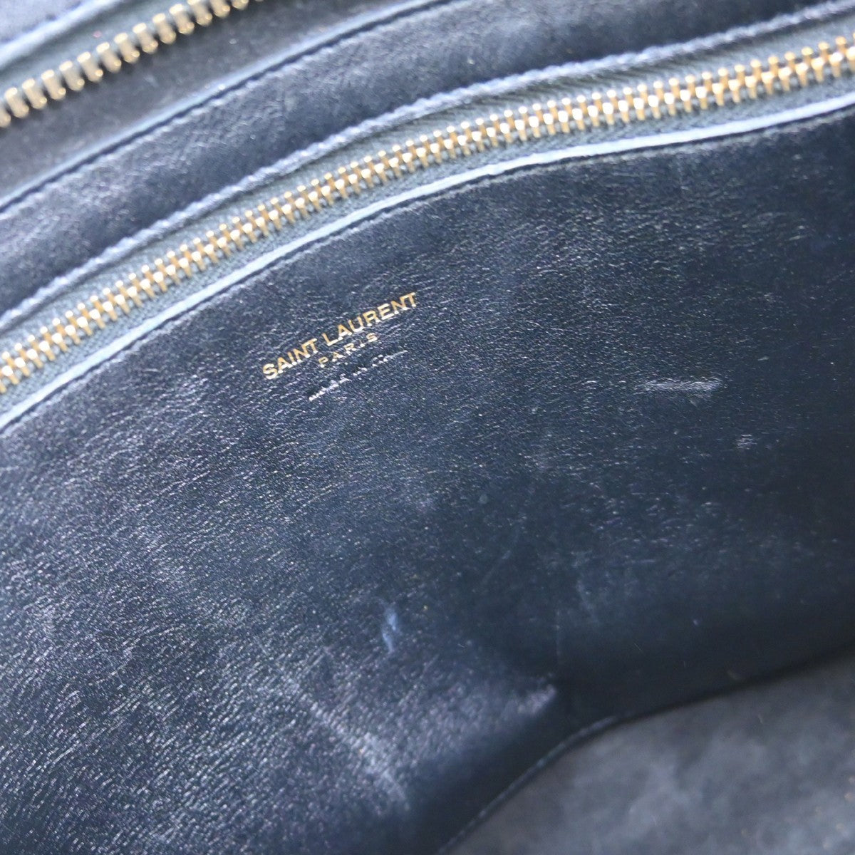 Saint Laurent Monogram Cabas Leather Black Leather Handbag ( )