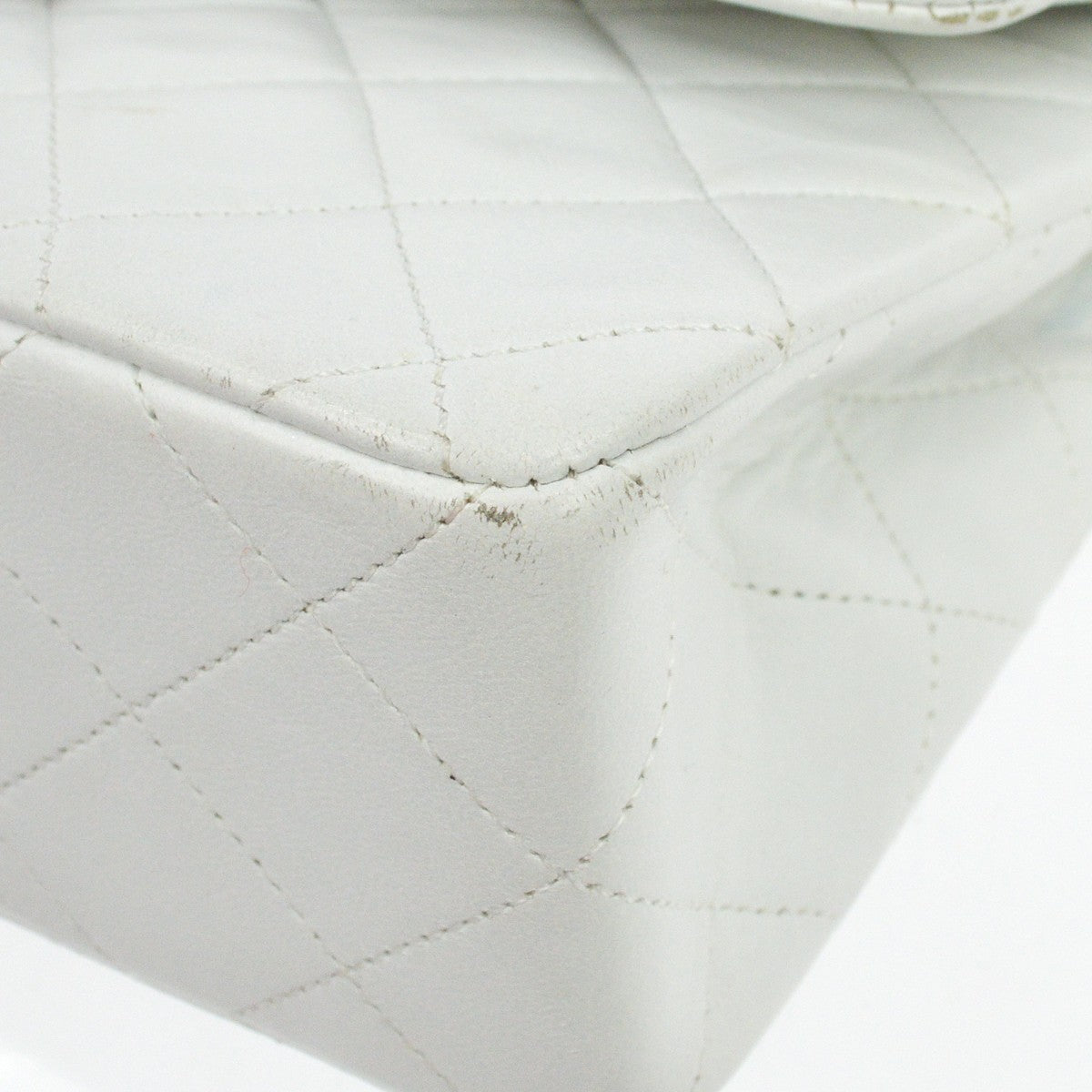 Chanel Timeless - Classic Double Flap Bag Leather White Leather Handbag ( )
