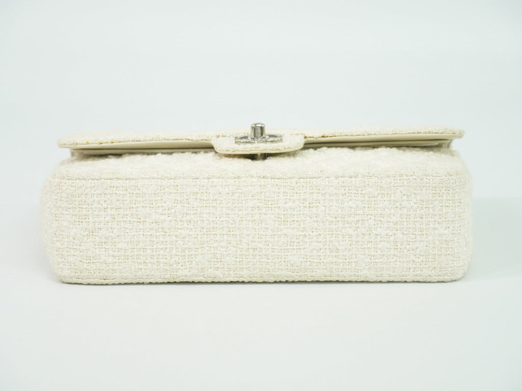 Chanel Timeless - Classic Double Flap Bag Quilted Tweed White Tweed Handbag ( )