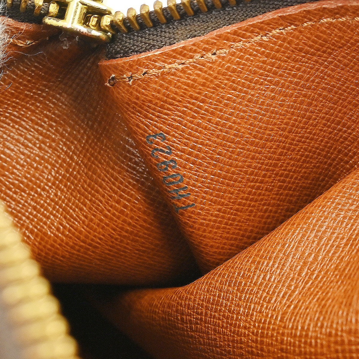 Louis Vuitton Papillon Handbag Monogram Canvas Brown Canvas Handbag ( )