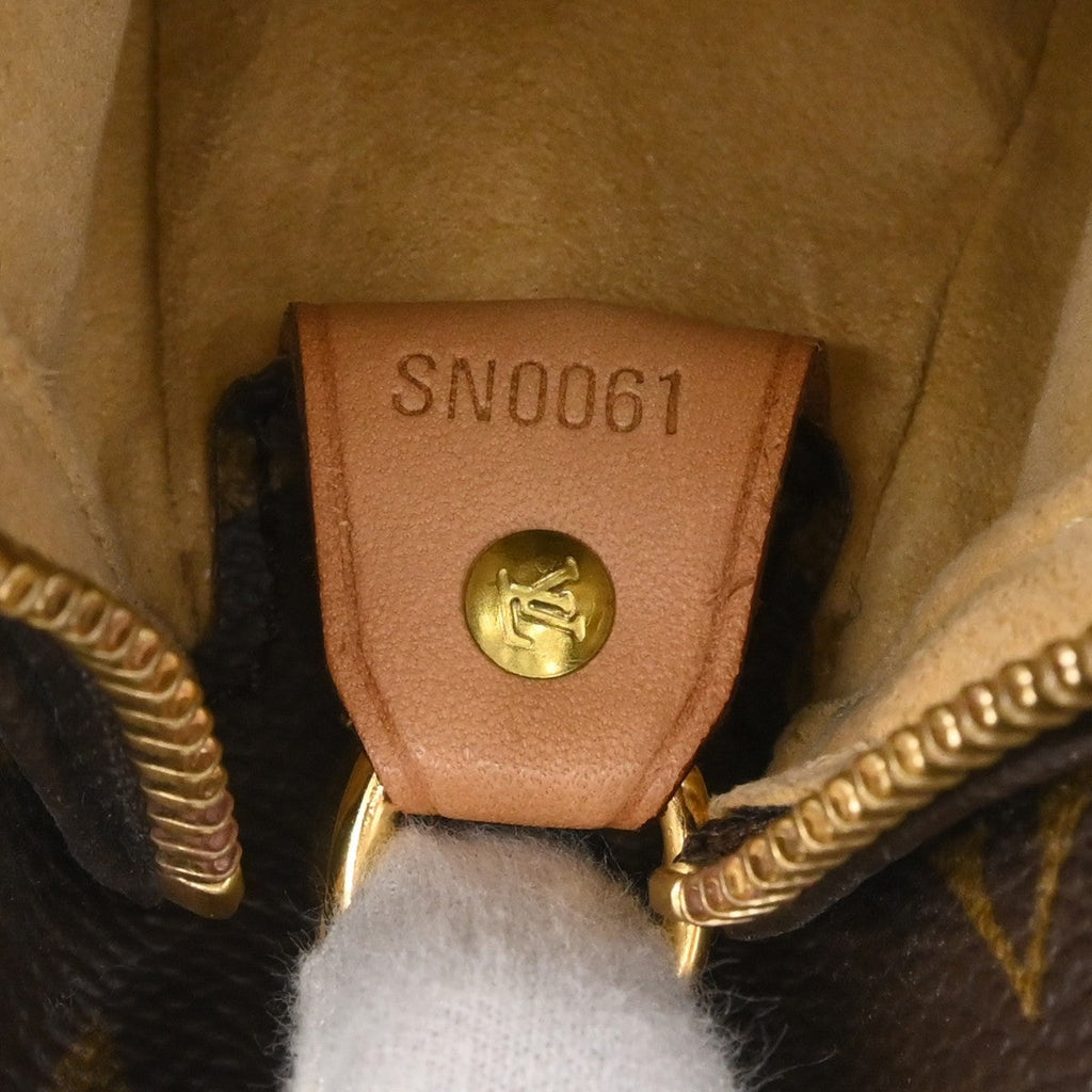Louis Vuitton Monogram Looping Handbag Monogram Canvas Brown Canvas Handbag ( )