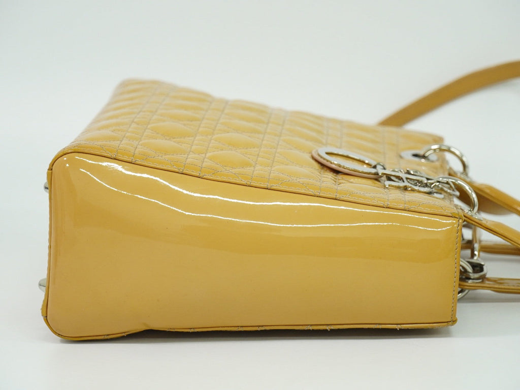 Christian Dior Vintage Lady Dior Bag Cannage Quilt Patent Beige Patent_Leather Handbag (Authentic  )
