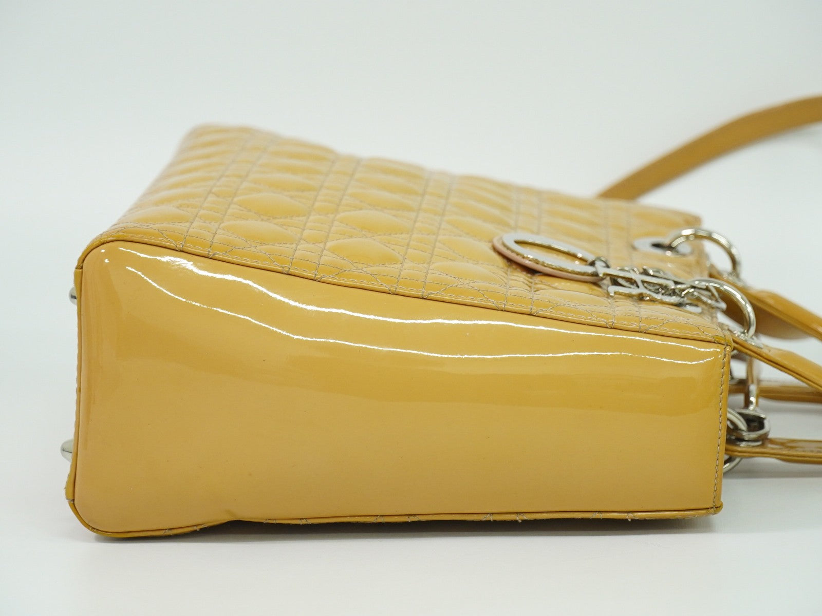 Christian Dior Vintage Lady Dior Bag Cannage Quilt Patent Beige Patent_Leather Handbag (Authentic  )