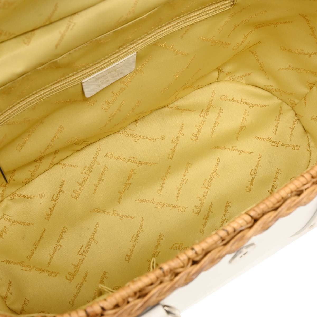 Salvatore Ferragamo Basket Gancini Handbag Leather And Wicker White Leather Handbag (Authentic  )