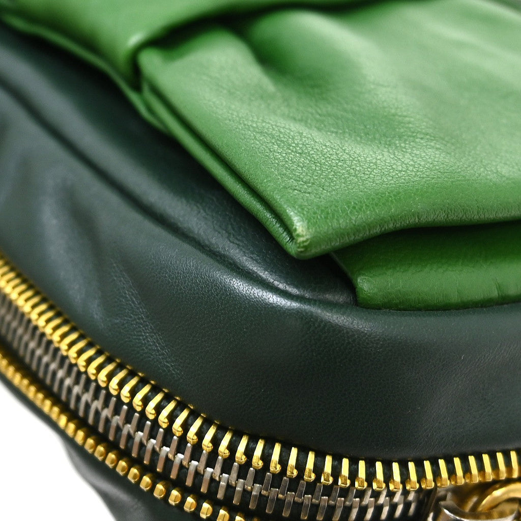 Prada Vintage Chain Shoulder Bag Leather Green Leather Handbag ( )