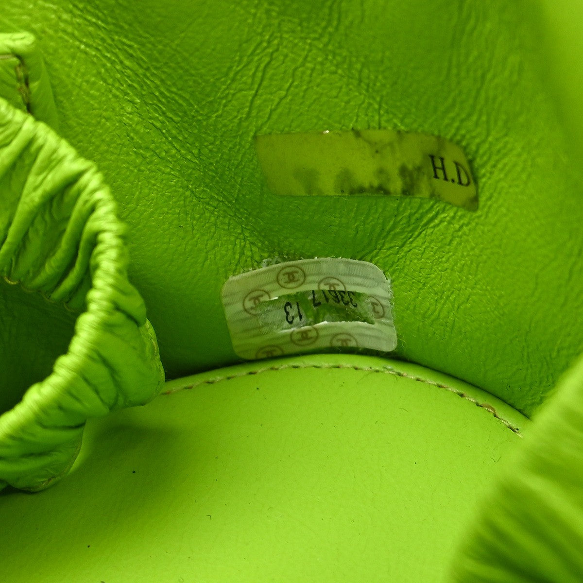 Chanel Vintage Cosmetic Case Quilted Lambskin Green Leather Handbag ( )