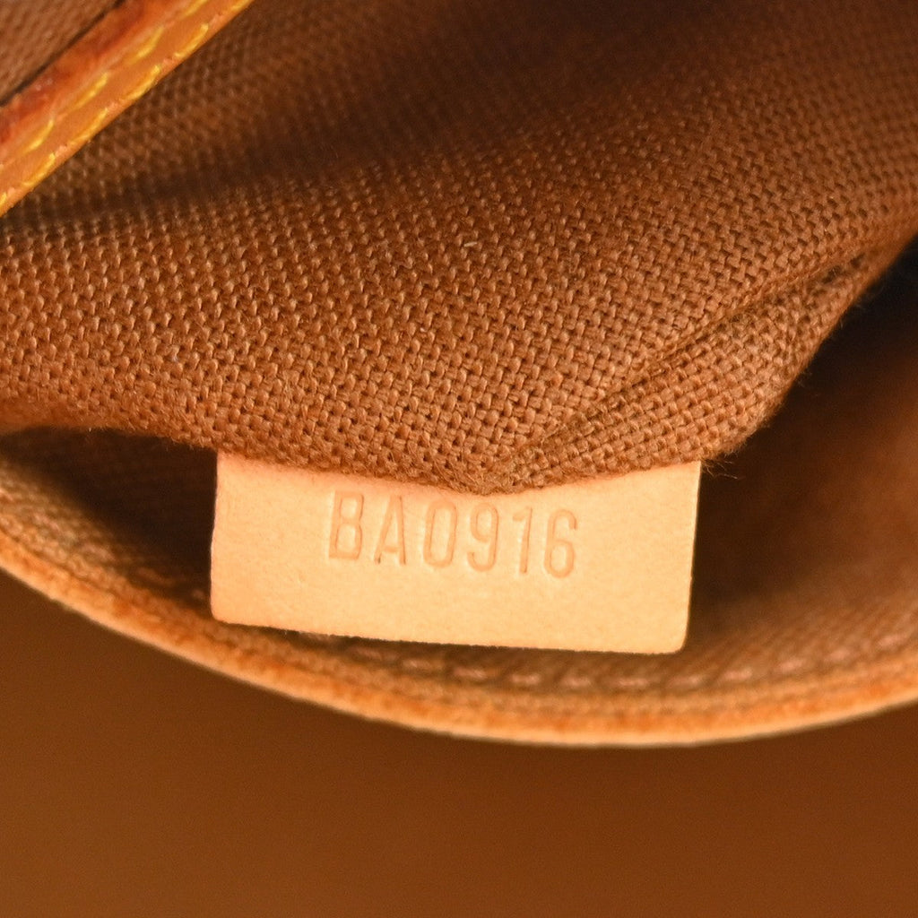 Louis Vuitton Alma Handbag Monogram Canvas Brown Canvas Handbag (Authentic  )