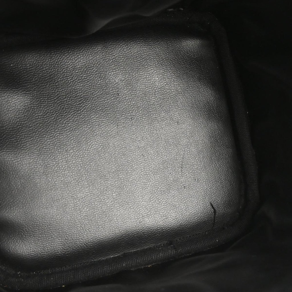 Chanel Vintage Timeless Cosmetic Case Caviar Black Leather Handbag (Authentic  )
