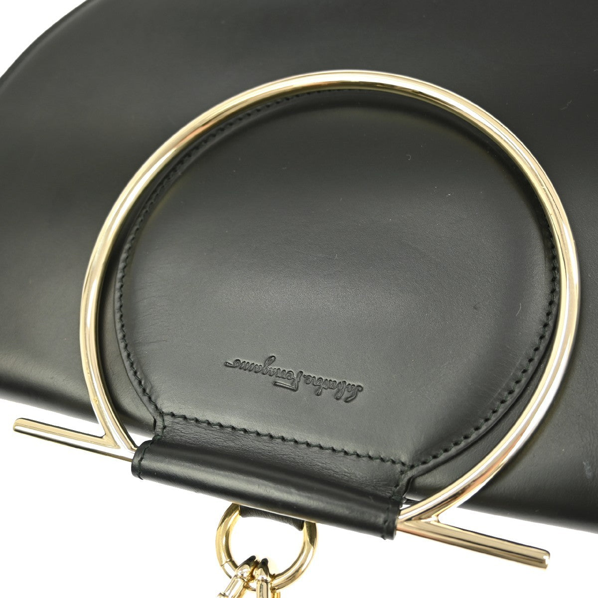 Salvatore Ferragamo Daphne Shoulder Bag Leather Black Leather Handbag ( )