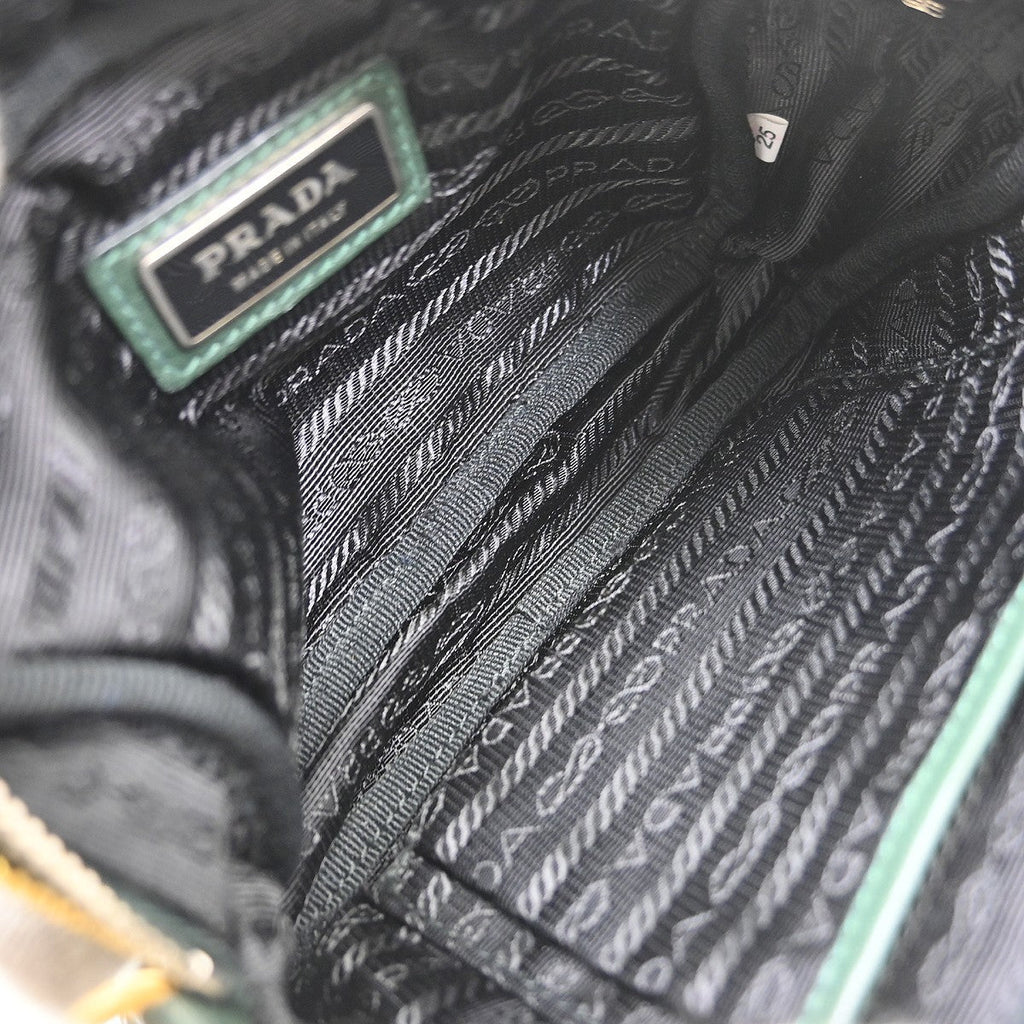 Prada Vintage Chain Shoulder Bag Leather Green Leather Handbag ( )