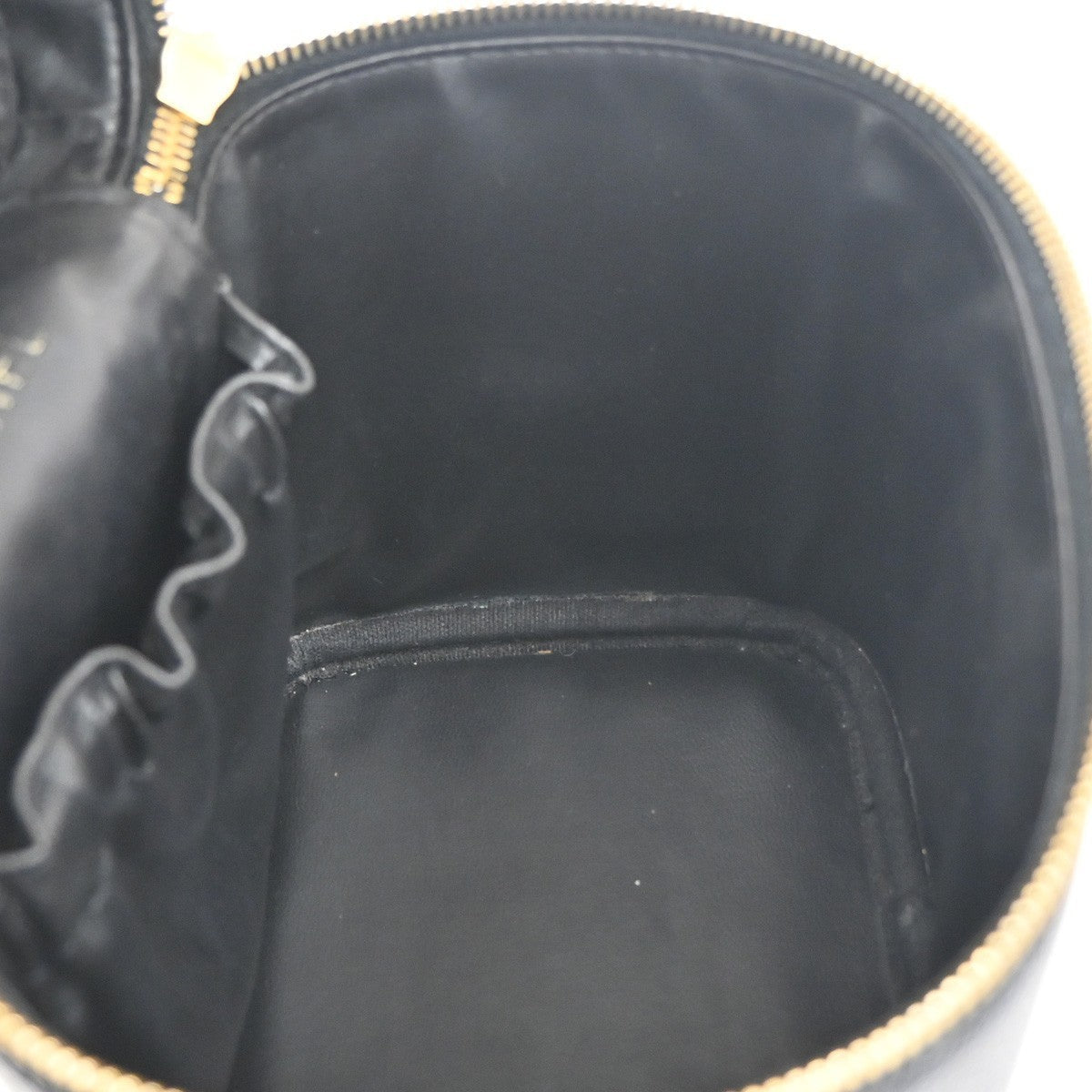 Chanel Vintage Timeless Cosmetic Case Caviar Black Leather Handbag (Authentic  )