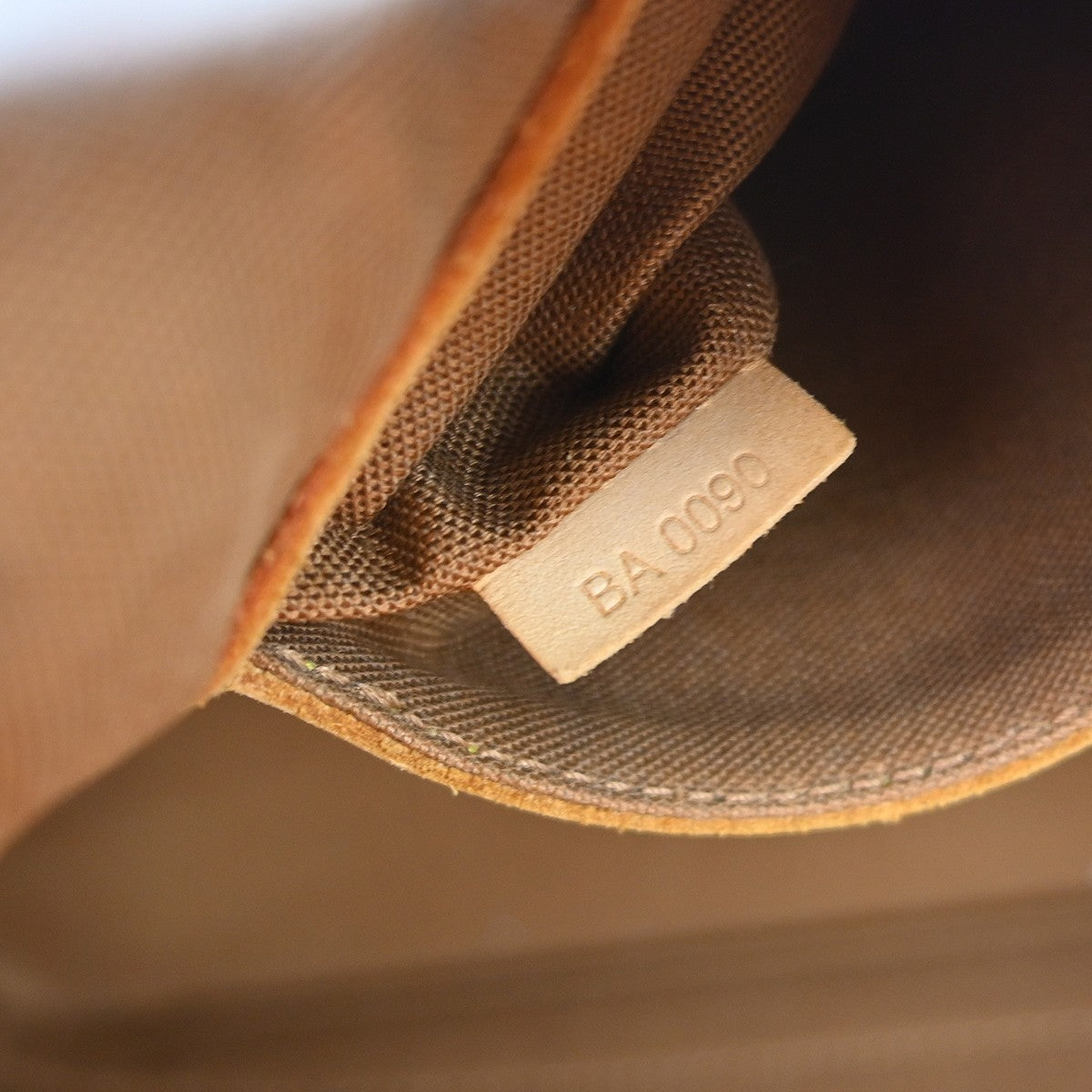 Louis Vuitton Alma Handbag Monogram Canvas Brown Canvas Handbag ( )