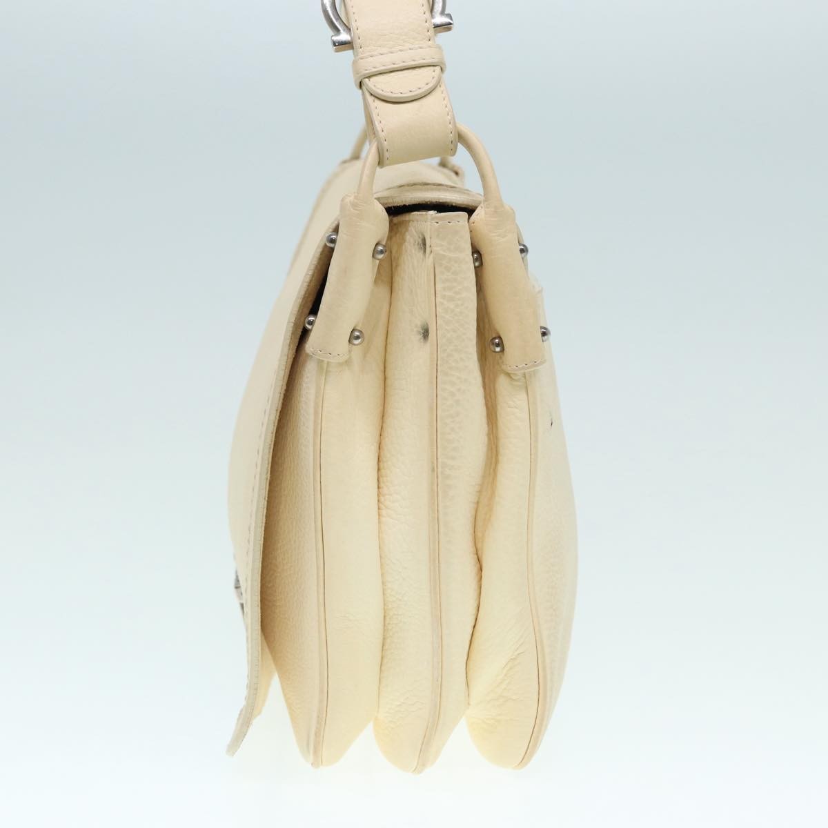 Salvatore Ferragamo Gancini Shoulder Bag Leather White Leather Handbag ( )