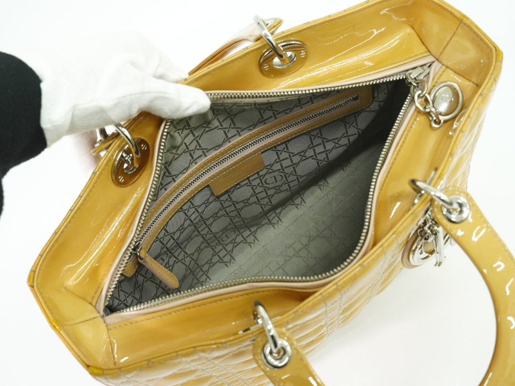 Christian Dior Vintage Lady Dior Bag Cannage Quilt Patent Beige Patent_Leather Handbag (Authentic  )
