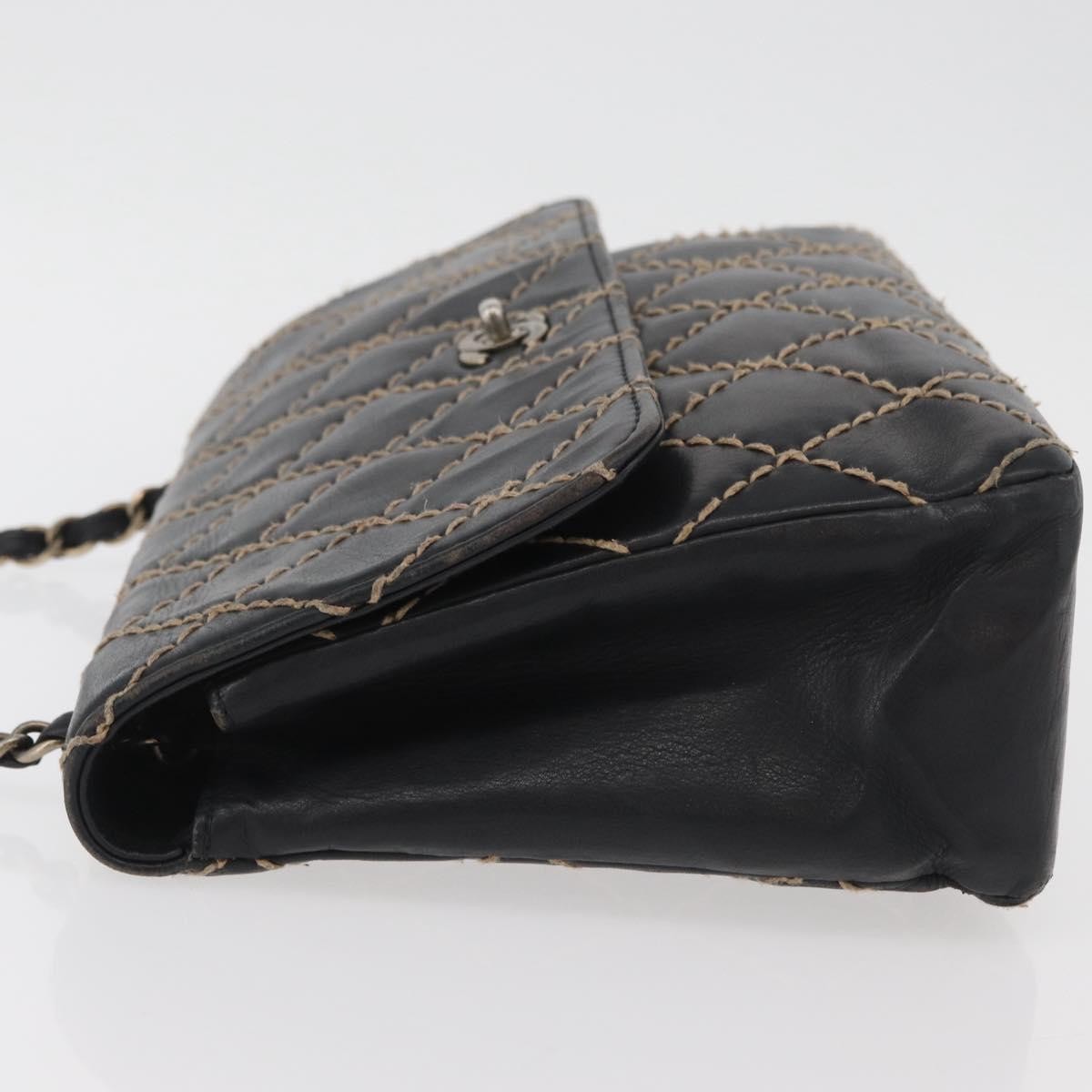 Chanel Chanel Matelassé Cuir Noir Black Leather Black Leather Handbag (Authentic  )