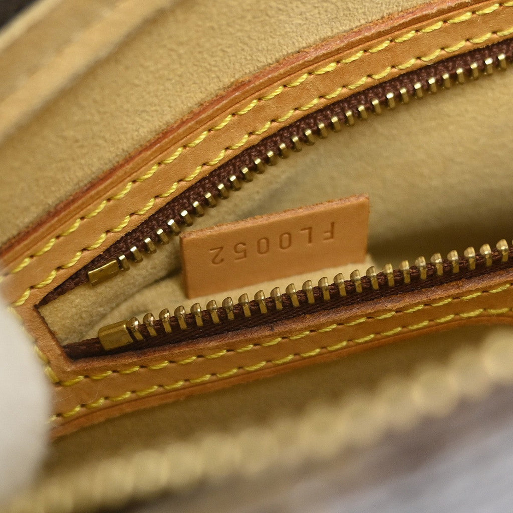 Louis Vuitton Monogram Looping Handbag Monogram Canvas Brown Canvas Handbag (Authentic  )