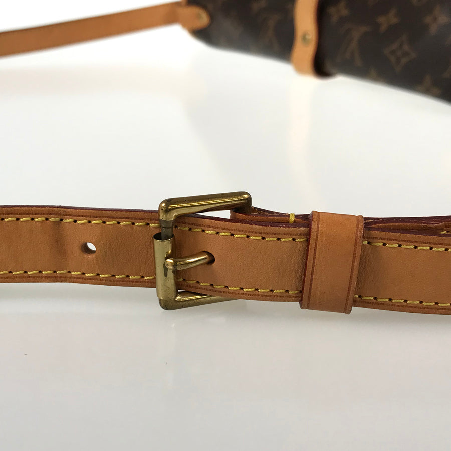 LOUIS VUITTON Monogram Saumur 30 M42256 Shoulder bag