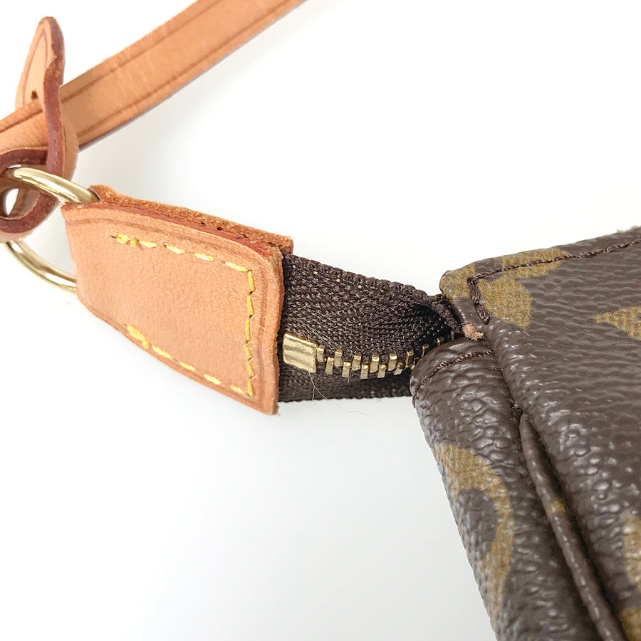 LOUIS VUITTON Monogram Pochette Accessoires M51980 Pouch