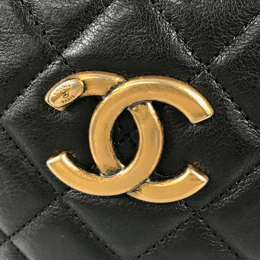 CHANEL Matelasse Shoulder bag