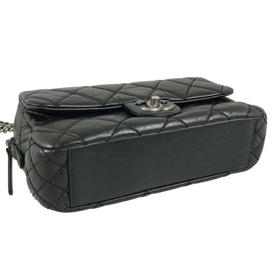 CHANEL Matelasse Shoulder bag
