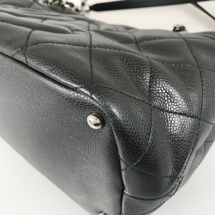 CHANEL Matelasse Shoulder bag