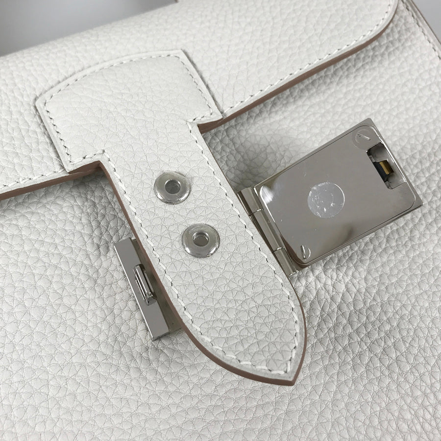 HERMES Sac A Depeche 21 Shoulder bag