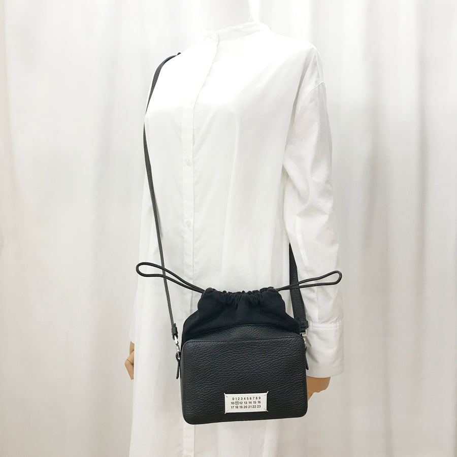 MAISON MARGIELA 5AC Camera Bag SB1WG0018 Shoulder bag