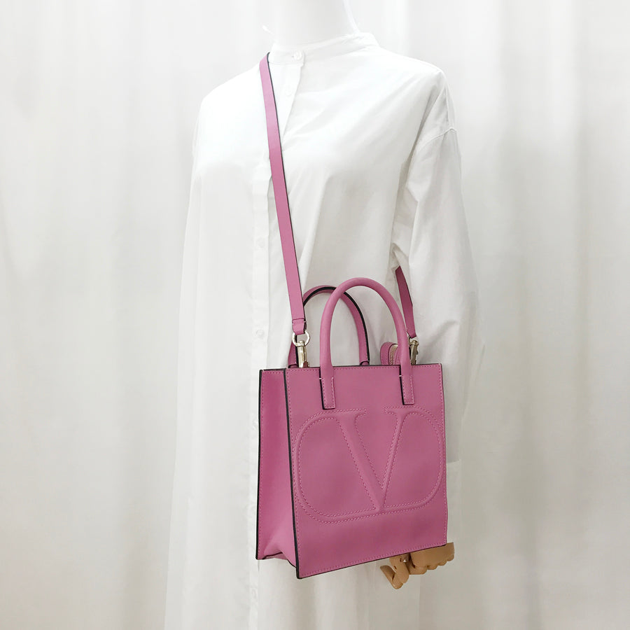 VALENTINO GARAVANI V Logo Walk Small Hand bag