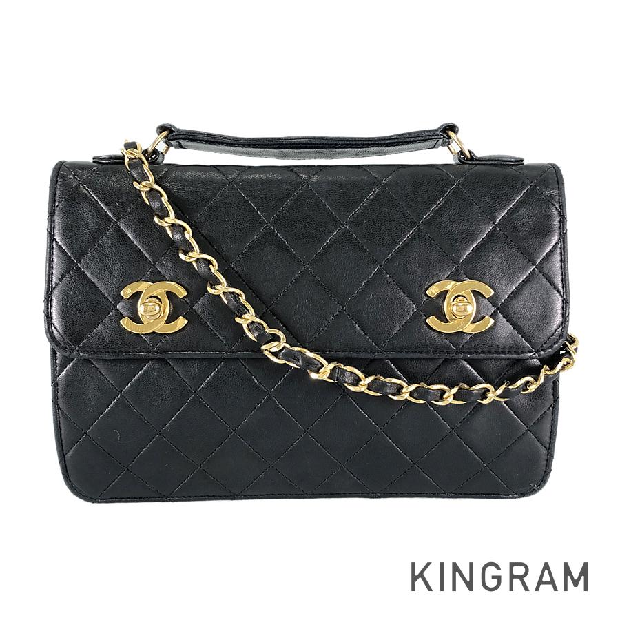 CHANEL Matelasse Shoulder bag