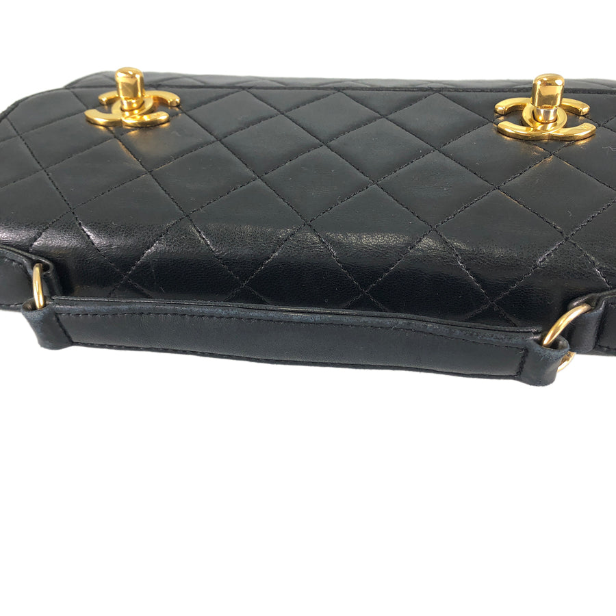 CHANEL Matelasse Shoulder bag