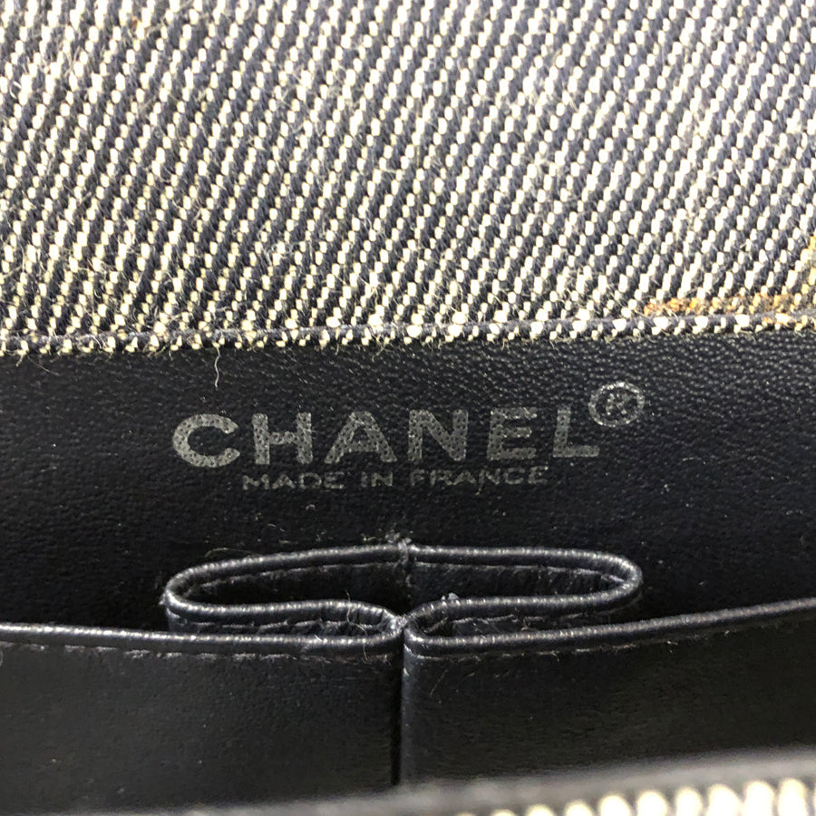 CHANEL Chocolate Bar Shoulder bag