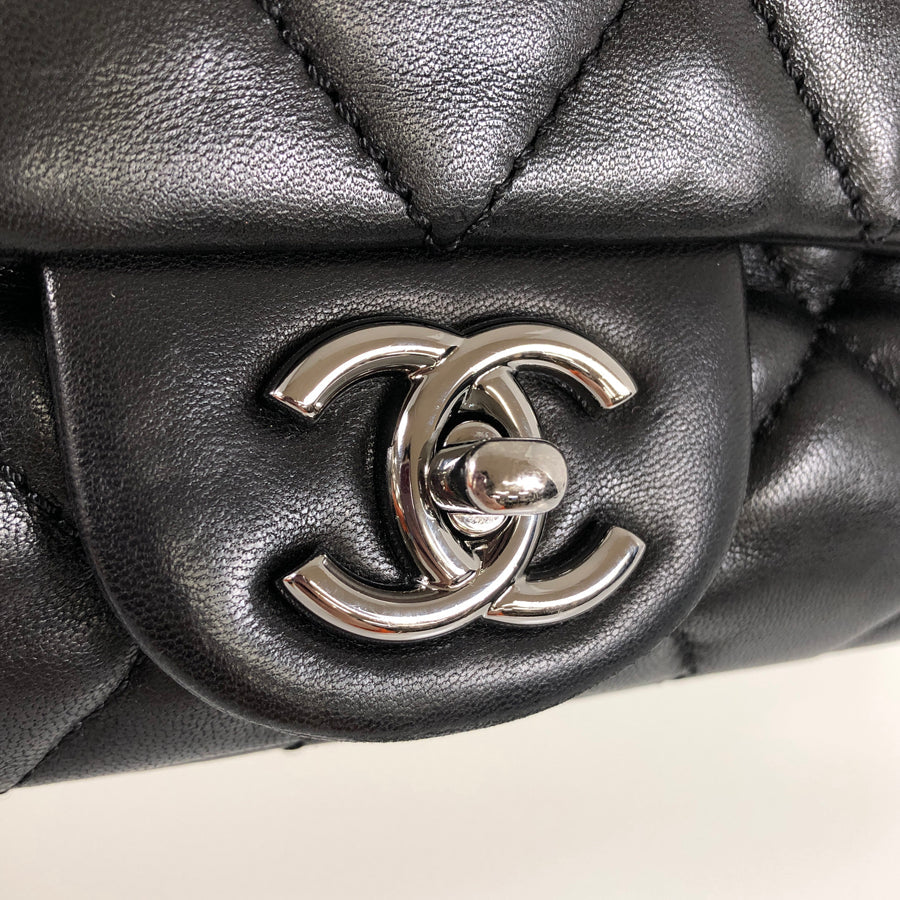 CHANEL Matelasse Shoulder bag