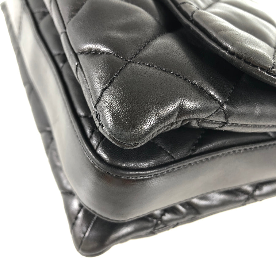 CHANEL Matelasse Shoulder bag