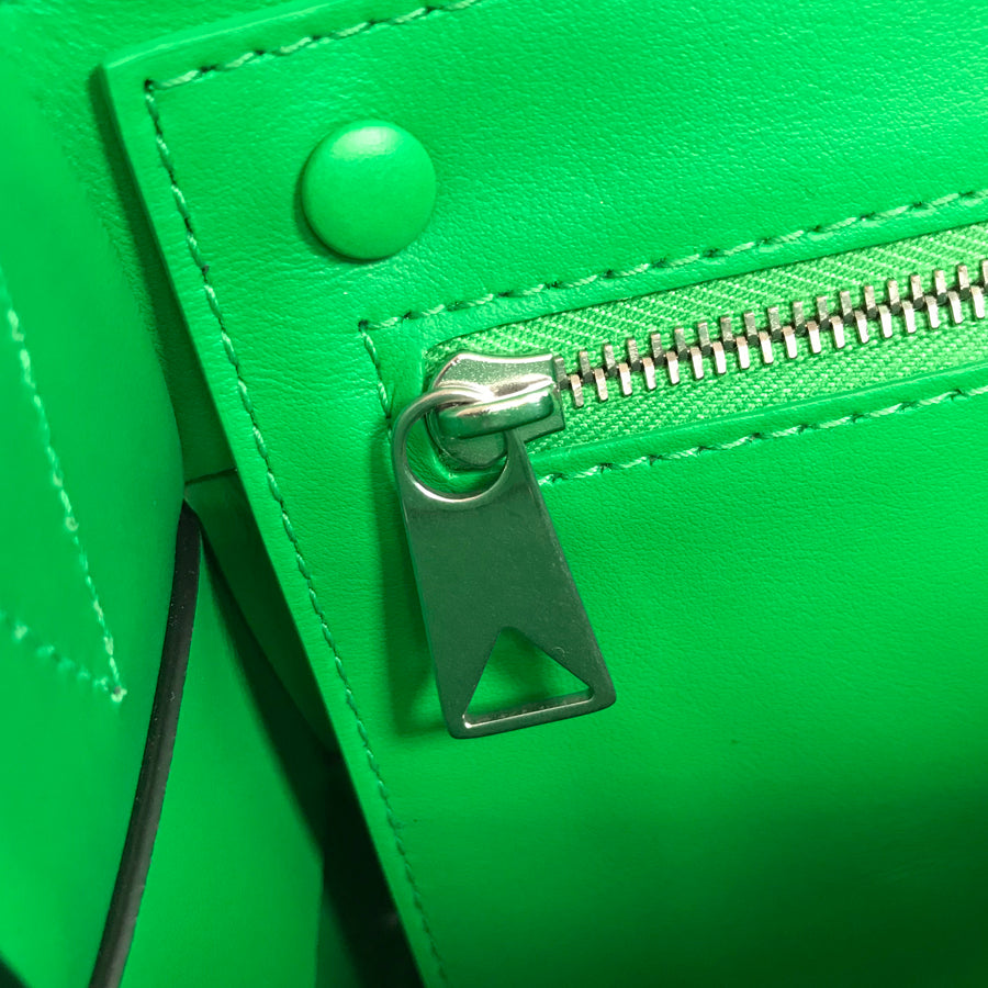BOTTEGA VENETA Maxi Intrecciato small cassette Shoulder bag
