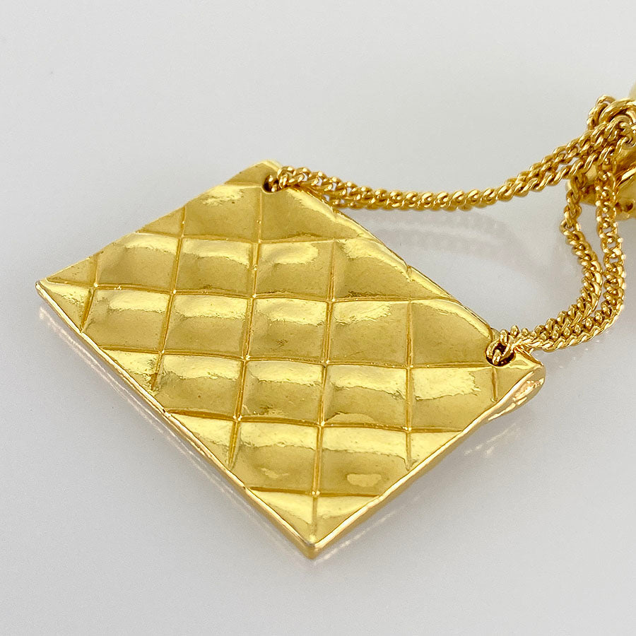 CHANEL Earring