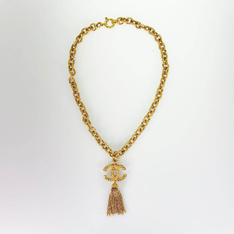 CHANEL Long necklace