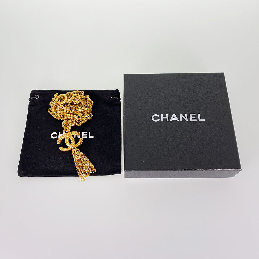 CHANEL Long necklace