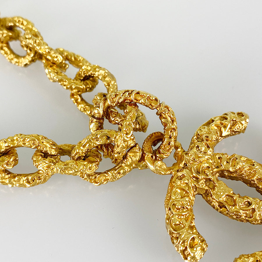 CHANEL Long necklace