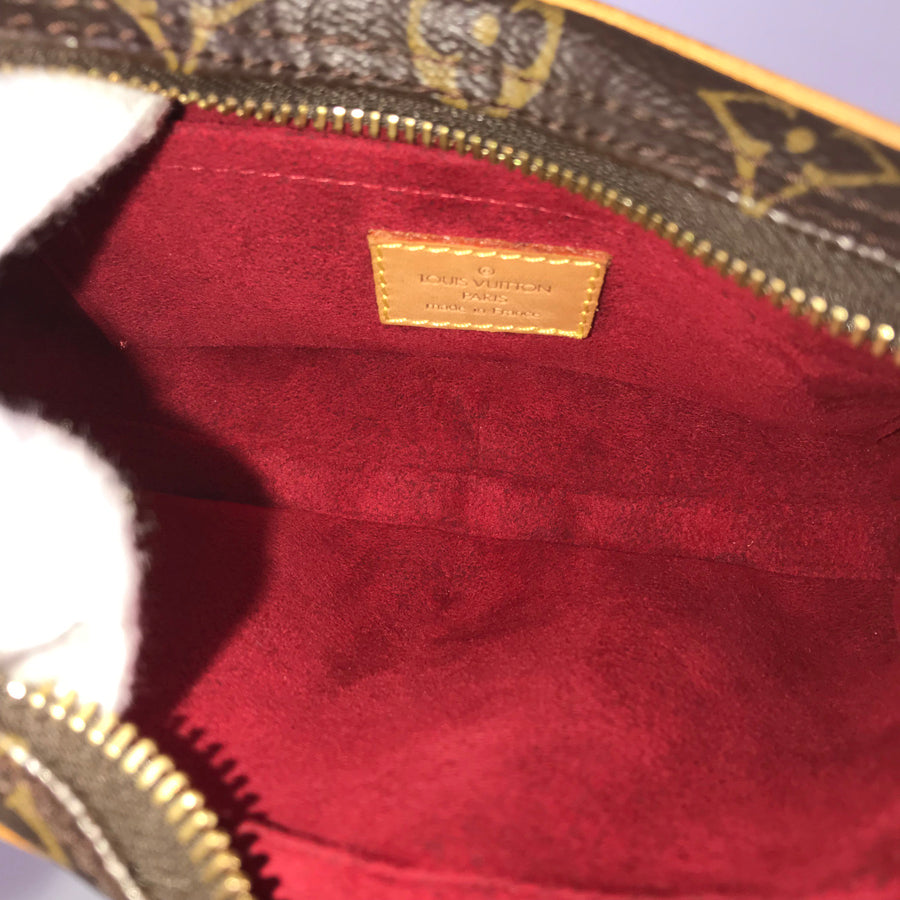 LOUIS VUITTON Monogram Pochette Croissant M51510 Shoulder bag