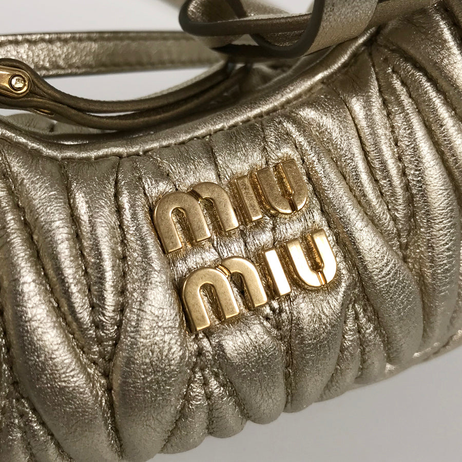 MIUMIU Wonder Matelasse Hobo 5NR019 Pouch