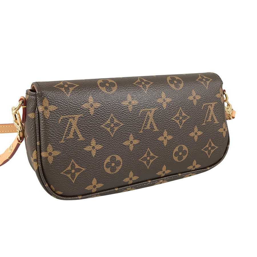 LOUIS VUITTON Monogram Wallet on Chain Ivy M81911 Shoulder bag