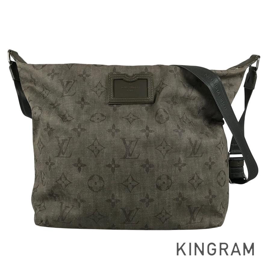 LOUIS VUITTON Monogram Impression Buzas GM M40475 Shoulder bag