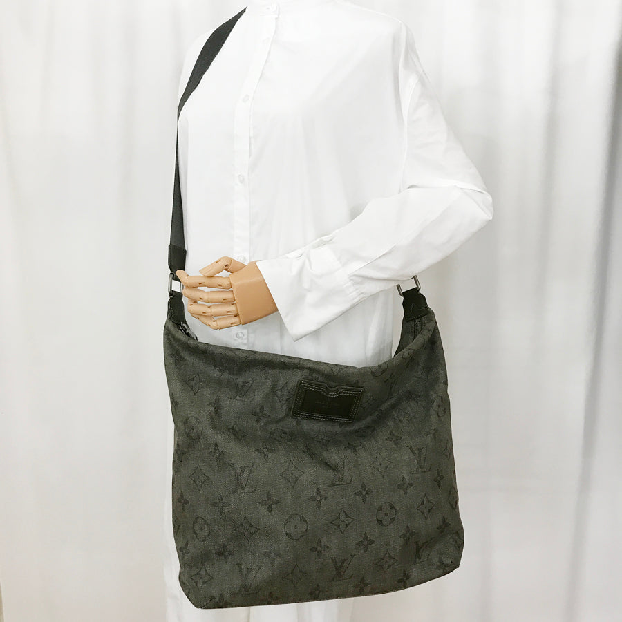 LOUIS VUITTON Monogram Impression Buzas GM M40475 Shoulder bag