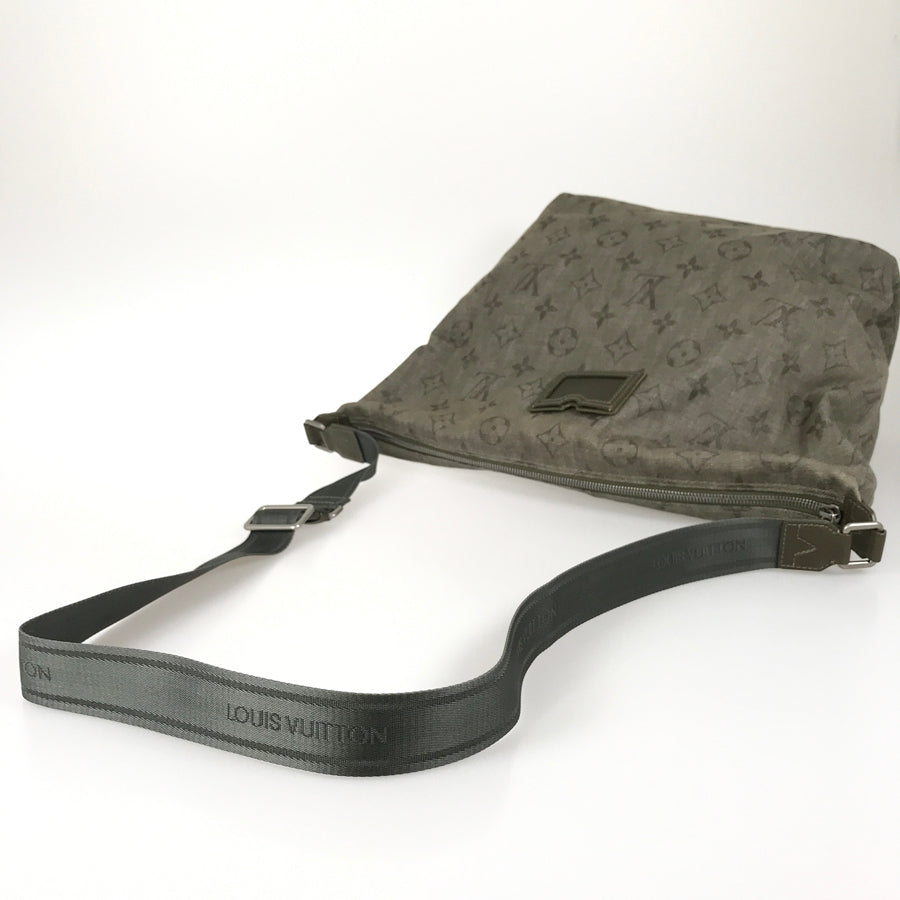 LOUIS VUITTON Monogram Impression Buzas GM M40475 Shoulder bag