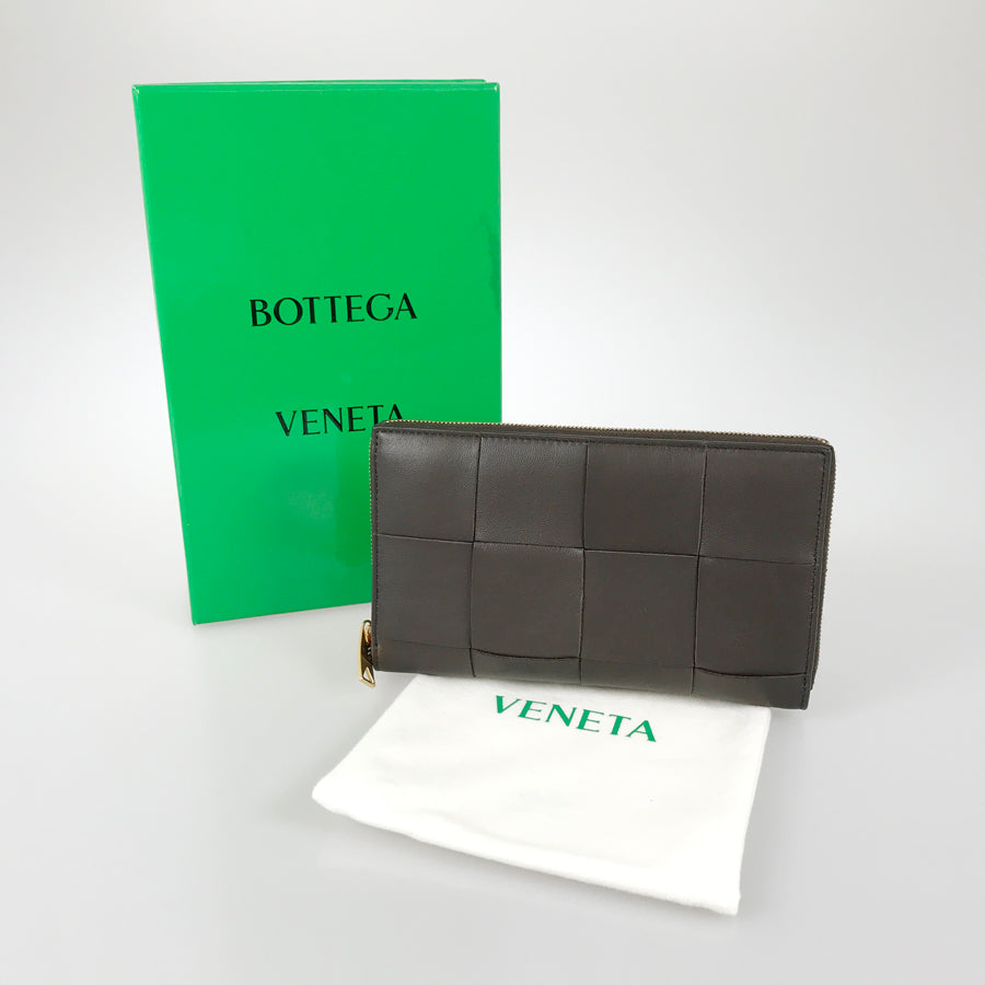BOTTEGA VENETA Maxi Intrecciato Long wallet Round zipper