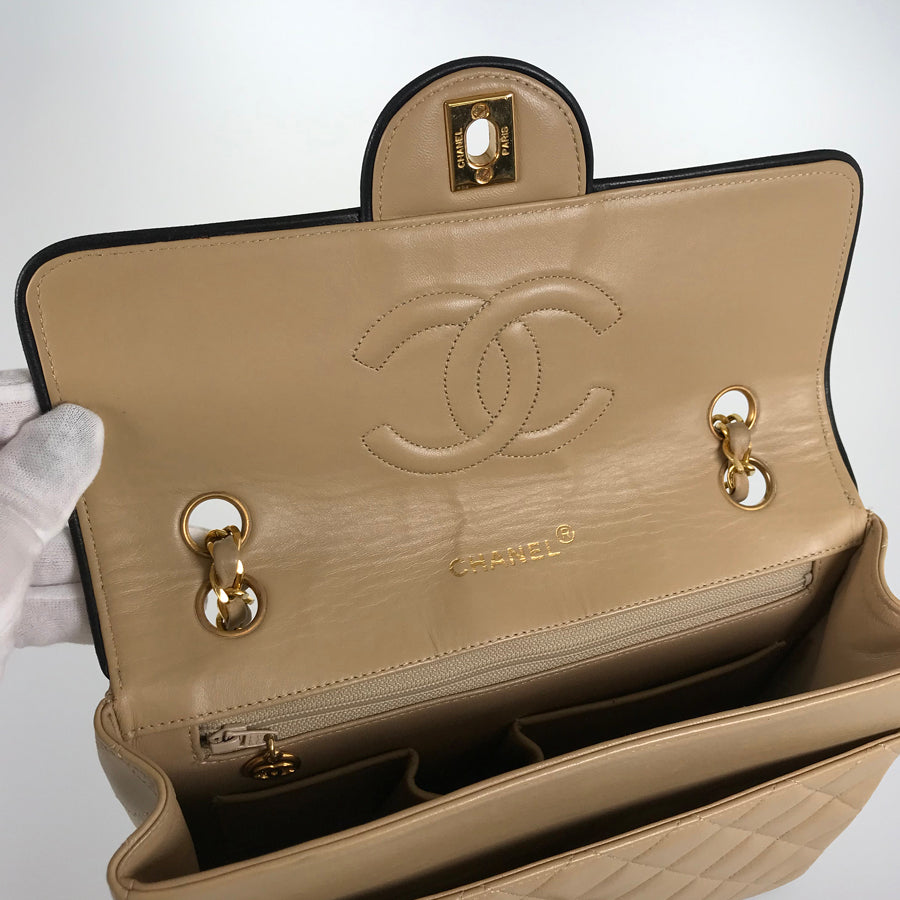 CHANEL Matelasse Shoulder bag