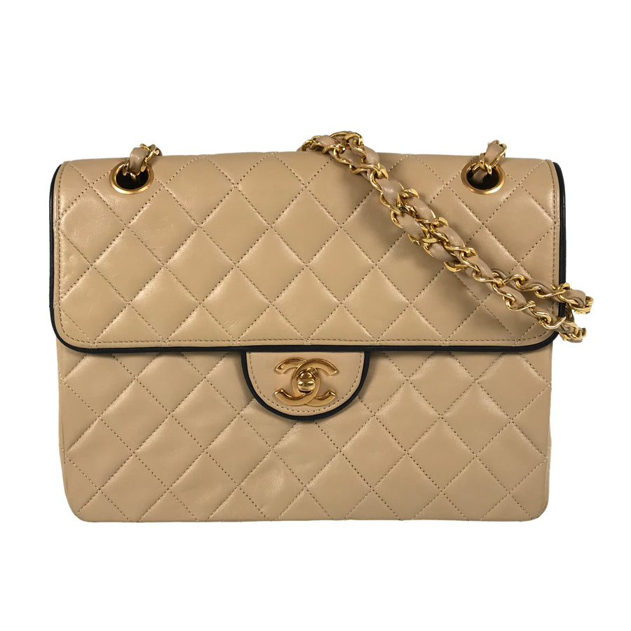 CHANEL Matelasse Shoulder bag
